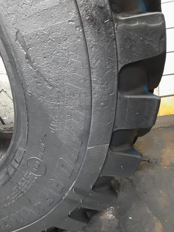 Opona używana przemysłowa 460/70R24 VREDESTEIN ENDURION 1200zł W4181 - obrazek 8