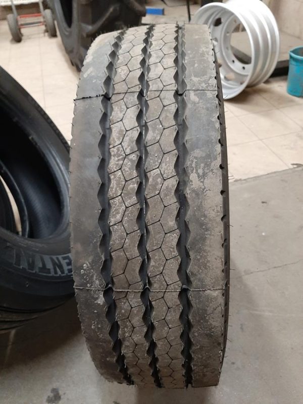 Opona nieużywana ciężarowa 285/70R19.5 BRIDGESTONE R-TRAILER 001 1100zł C2391