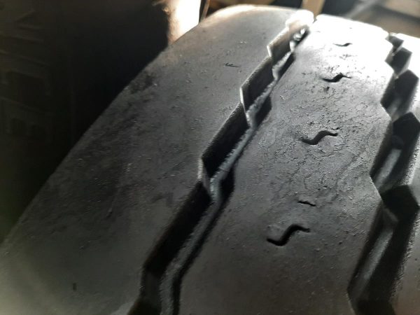2x Opona używana ciężarowa 255/60R19.5 MICHELIN MAXI TRAILER XTA +E 600zł C2392 - obrazek 9