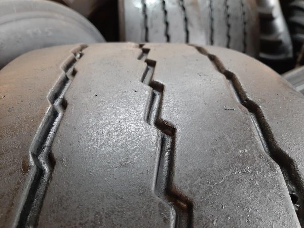 2x Opona używana ciężarowa 255/60R19.5 MICHELIN MAXI TRAILER XTA +E 350zł C2393 - obrazek 9