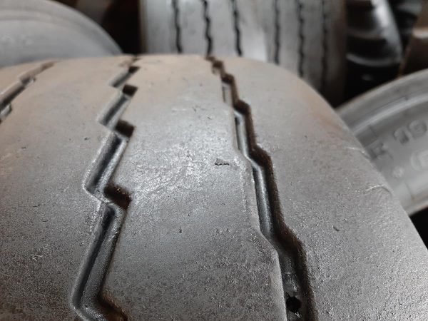 2x Opona używana ciężarowa 255/60R19.5 MICHELIN MAXI TRAILER XTA +E 350zł C2393 - obrazek 10