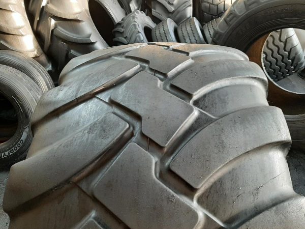 Opona używana rolnicza 560/60R22.5 BKT FL630 ULTRA 1300zł W4184 - obrazek 5