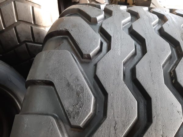 Opona używana rolnicza 500/55-20 VREDESTEIN FLOTATION+ 800zł W4186 - obrazek 6