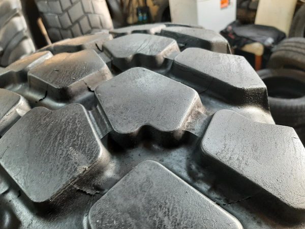2x Opona używana przemysłowa 365/85R20 MICHELIN XZL 750zł W4187 - obrazek 7