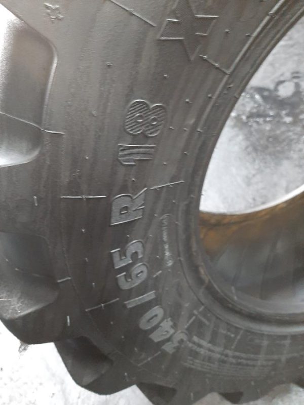 2x Opona używana rolnicza 340/65R18 MICHELIN XM108 350zł W4189 - obrazek 3