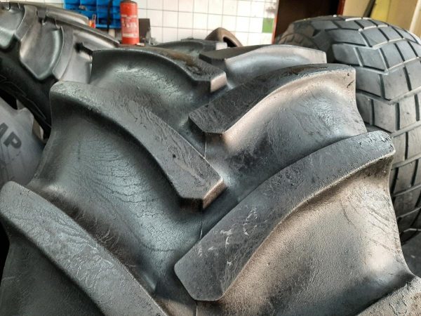 Opona używana rolnicza 540/65R24 MITAS AC65 1000zł W4190 - obrazek 4