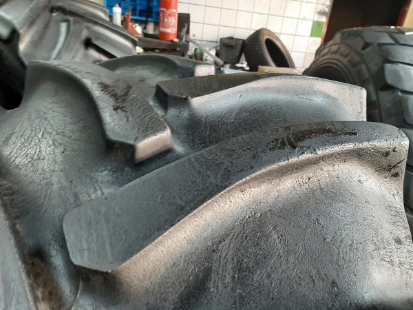 Opona używana rolnicza 540/65R24 MITAS AC65 1000zł W4190 - obrazek 13