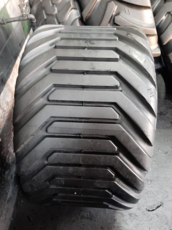 Opona używana rolnicza 550/45-22.5 BKT FLOTATION 648; 1000zł W4194