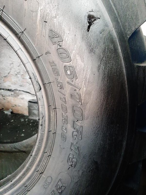 Opona używana przemysłowa 405/70R18 ; 15.5/70R18 DUNLOP 600zł W4197 - obrazek 3