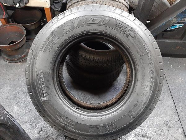 2x Opona używana ciężarowa 235/75R17.5 PIRELLI ST 01 350zł C2396 - obrazek 2