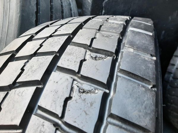 4x Opona używana ciężarowa 295/60R22.5 TRIANGLE TRD06 300zł C2397 - obrazek 6