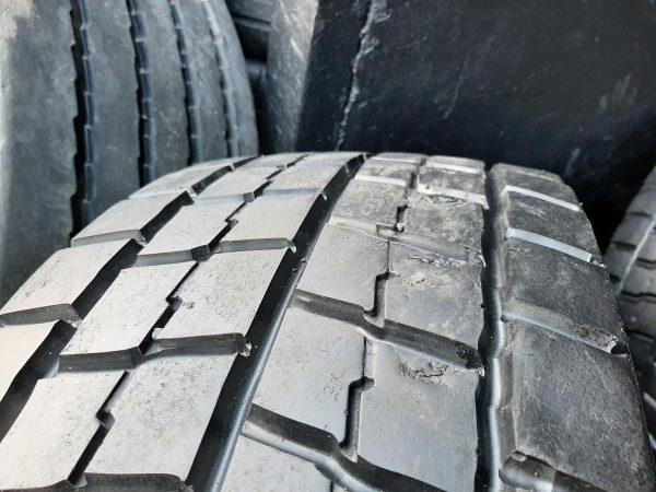 4x Opona używana ciężarowa 295/60R22.5 TRIANGLE TRD06 300zł C2397 - obrazek 7
