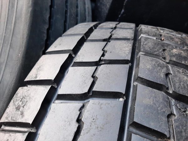 4x Opona używana ciężarowa 295/60R22.5 TRIANGLE TRD06 300zł C2397 - obrazek 8