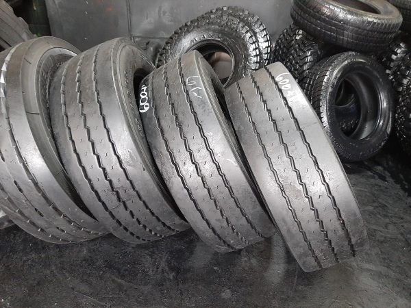 4x Opona używana ciężarowa 255/60R19.5 MICHELIN MAXI TRAILER XTA +E 500zł(szt.) C2398