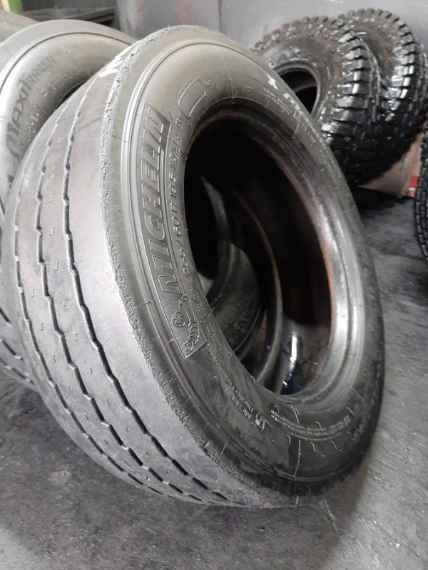 4x Opona używana ciężarowa 255/60R19.5 MICHELIN MAXI TRAILER XTA +E 500zł(szt.) C2398 - obrazek 9