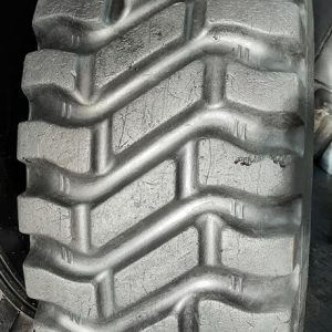 Opona używana przemysłowa 405/70R18 GOODYEAR POWERLOAD 750zł W4199