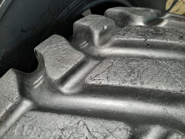Opona używana przemysłowa 405/70R18 GOODYEAR POWERLOAD 750zł W4199 - obrazek 10