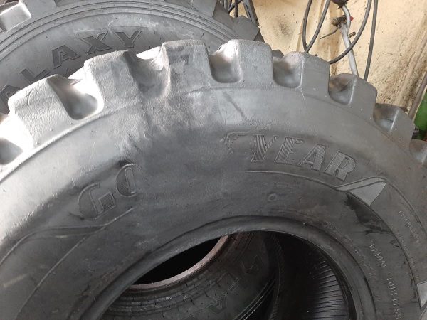 Opona używana przemysłowa 405/70R18 GOODYEAR POWERLOAD 750zł W4199 - obrazek 7