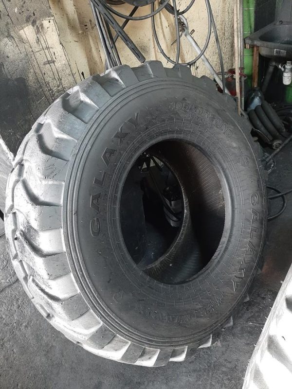 Opona używana przemysłowa 405/70R20 16/70R20 GALAXY MULTITOUGH 700zł W4200 - obrazek 12