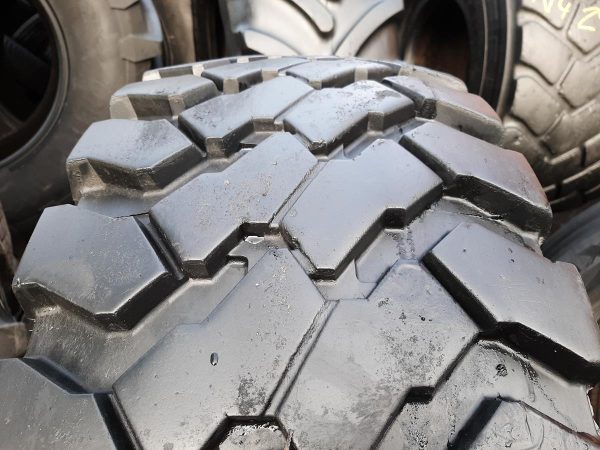 Opona używana przemysłowa 395/85R20 CONTINENTAL HCS 600zł W4202 - obrazek 5