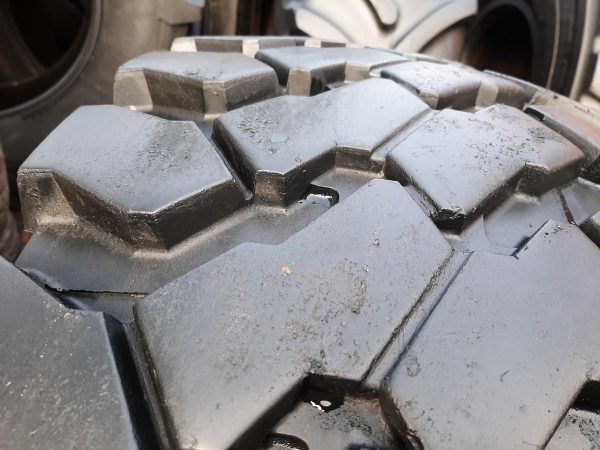 Opona używana przemysłowa 395/85R20 CONTINENTAL HCS 600zł W4202 - obrazek 6