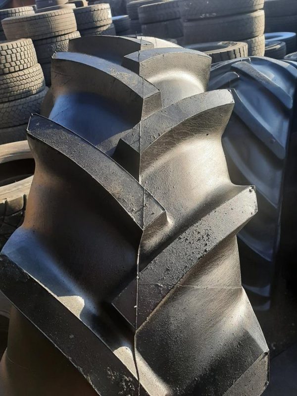 Opona używana rolnicza 13.6-38 BARUM TZ13 900zł  W4204