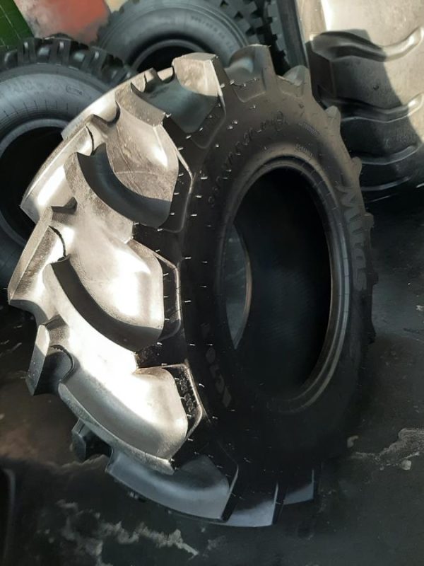 Opona używana rolnicza 360/70R20 MITAS AC70T 800zł W4205 - obrazek 2