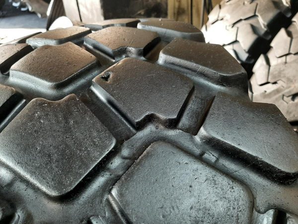 Opona używana przemysłowa 365/85R20 MICHELIN XZL 700zł W4207 - obrazek 7