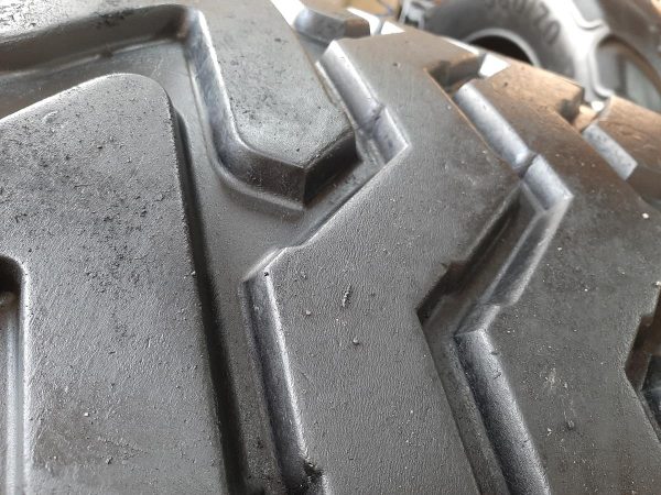 Opona używana rolnicza 620/40R22.5 VREDESTEIN FLOTATION PRO 1700zł W4210 - obrazek 9