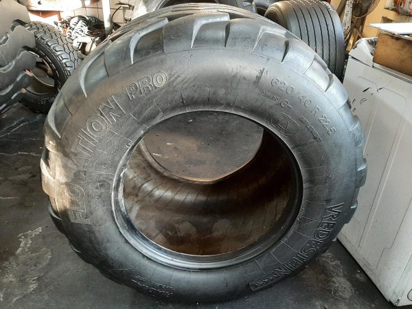 Opona używana rolnicza 620/40R22.5 VREDESTEIN FLOTATION PRO 1700zł W4210 - obrazek 2