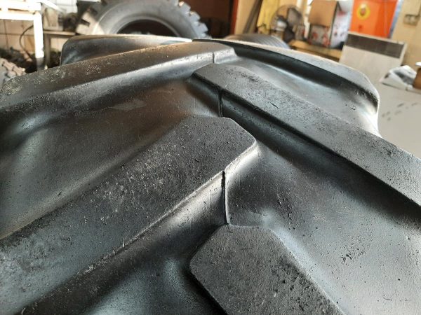 Opona używana przemysłowa 380/70R24 CONTINETAL HC70; 400zł W4211 - obrazek 6