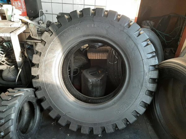 Opona używana przemysłowa 15.5-25 MITAS EARTHMOVER EM60; 1200zł W4213 - obrazek 2