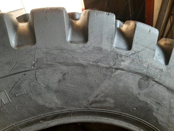 Opona używana przemysłowa 15.5-25 MITAS EARTHMOVER EM60; 1200zł W4213 - obrazek 8