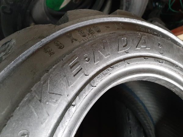Opona używana przemysłowa 23x8.8.50-12 ; 220/60-12 KENDA POWER GRIP 130zł W4216 - obrazek 3