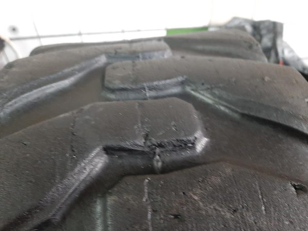 Opona używana przemysłowa 23x8.8.50-12 ; 220/60-12 KENDA POWER GRIP 130zł W4216 - obrazek 6