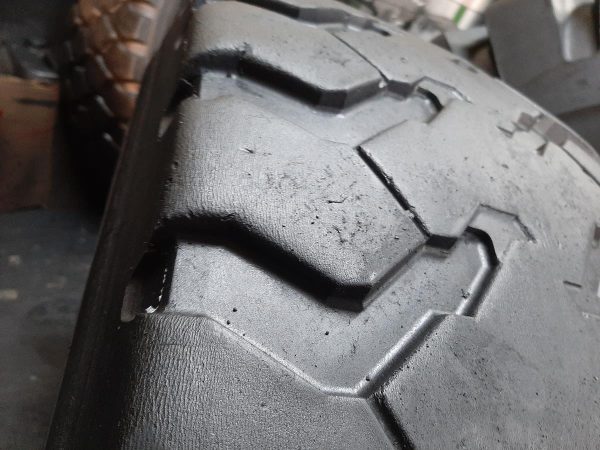Opona używana przemysłowa 395/85R20 CONTINENTAL HSC OFF ROAD 500zł W4220 - obrazek 10