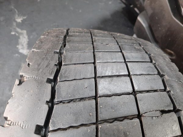 Opona używana ciężarowa 245/70R17.5 CONTINENTAL CONTI HYBRID LD3 C2400 - obrazek 5