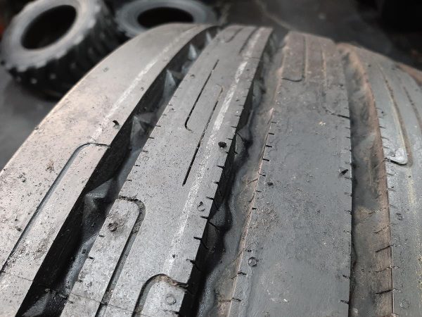 Opona używana ciężarowa 295/60R22.5 CONTINENTAL HSL2 700zł C2403 - obrazek 7