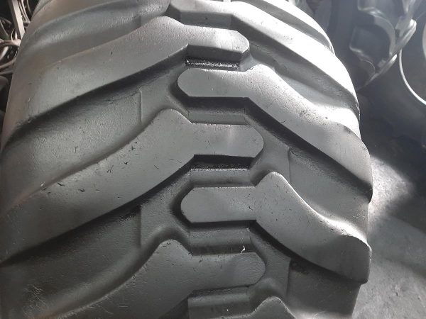 Opona używana rolnicza 710/45-26.5 TRELLEBORG TWIN 423 MARK II 2300zł W4224 - obrazek 4