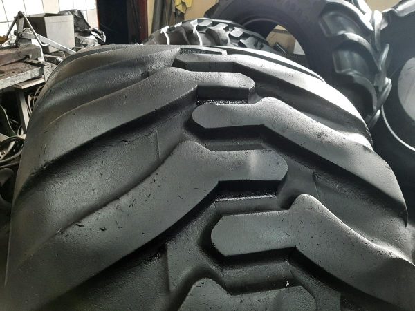 Opona używana rolnicza 710/45-26.5 TRELLEBORG TWIN 423 MARK II 2300zł W4224 - obrazek 5