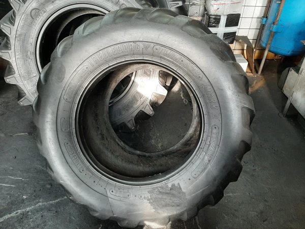 Opona używana rolnicza 710/45-26.5 TRELLEBORG TWIN 423 MARK II 2300zł W4224 - obrazek 2