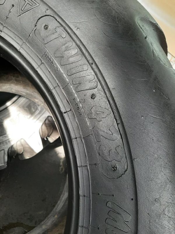 Opona używana rolnicza 710/45-26.5 TRELLEBORG TWIN 423 MARK II 2300zł W4224 - obrazek 15