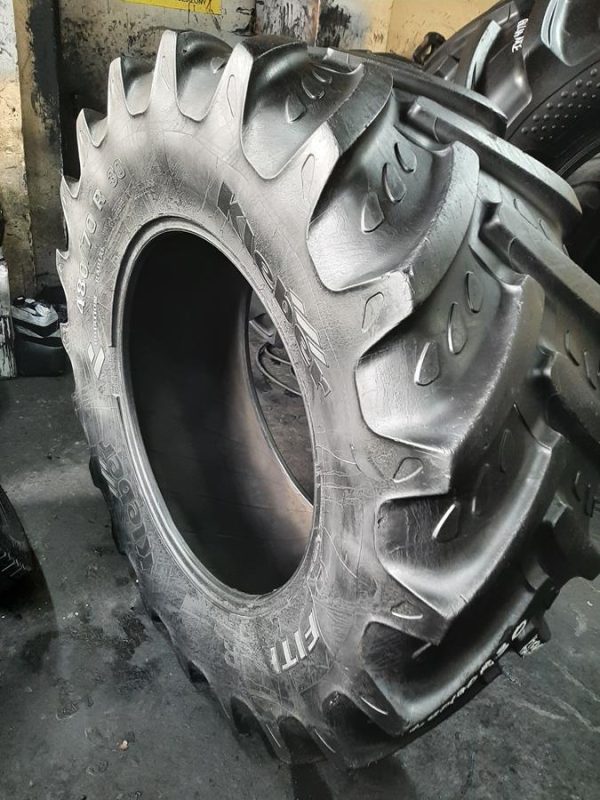 Opona używana rolnicza 480/70R30 KLEBER FITKER 1000zł W4226 - obrazek 2