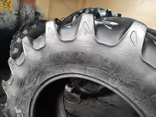 Opona używana rolnicza 480/70R30 KLEBER FITKER 1000zł W4226 - obrazek 3