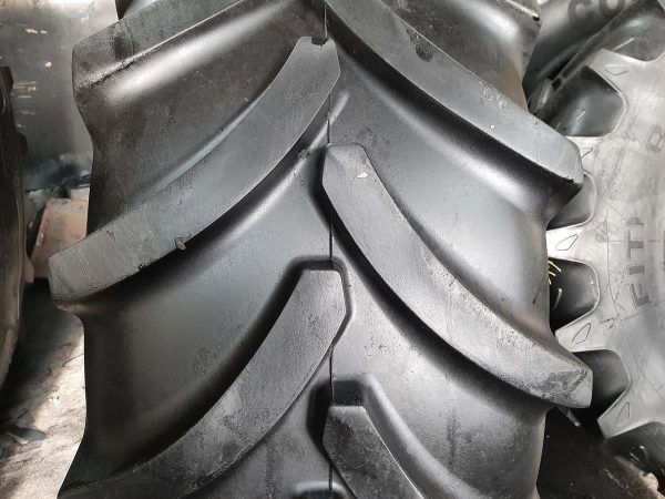 Opona używana rolnicza 540/65R30 VREDESTEIN TRAXION 65 1500zł W4228 - obrazek 5