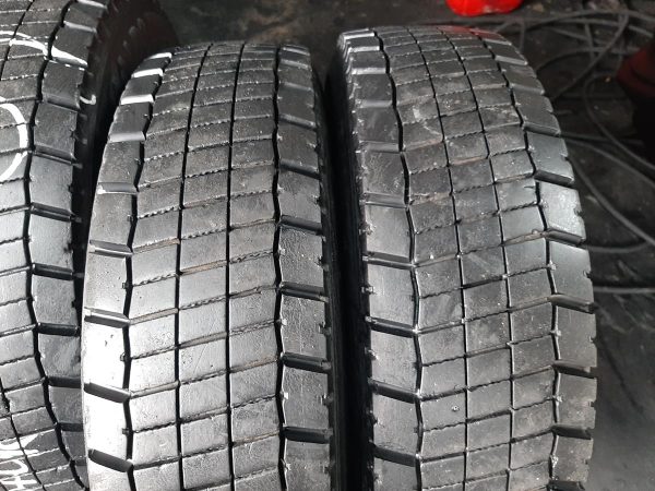 4x Opona używana ciężarowa 205/75R17.5 CONTINENTAL CONTI HYBRID LD3 300zł C2405 - obrazek 2