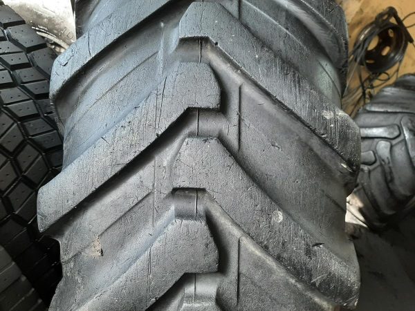 Opona używana przemysłowa 440/80R28 16.9R28 MICHELIN XHCL 1100zł W4232 - obrazek 3