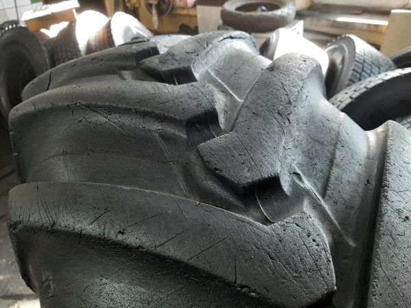 Opona używana przemysłowa 440/80R28 16.9R28 MICHELIN XHCL 1100zł W4232 - obrazek 13