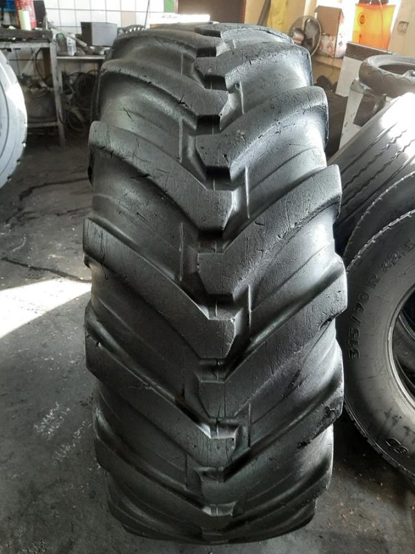 Opona używana przemysłowa 440/80R28 16.9R28 MICHELIN XHCL 1100zł W4232