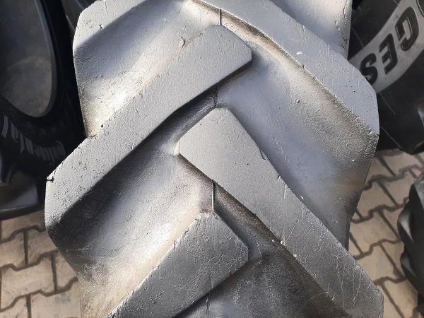 Opona używana rolnicza 12.4/11-28 12.4-28 GOODYEAR SURE GRIP ALL SERVICE 450zł W4245 - obrazek 4